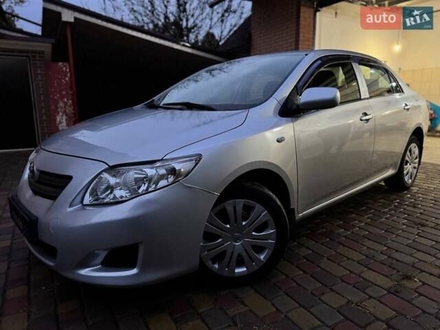 Серый Тойота Королла, объемом двигателя 1.6 л и пробегом 165 тыс. км за 7250 $, фото 1 на Automoto.ua