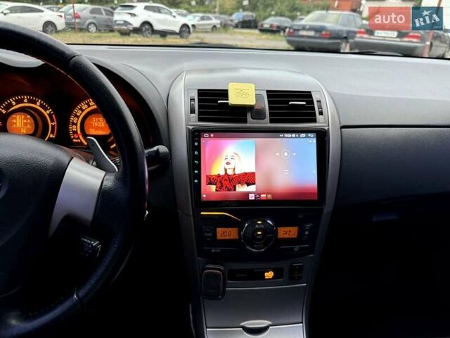 Серый Тойота Королла, объемом двигателя 1.6 л и пробегом 306 тыс. км за 6999 $, фото 6 на Automoto.ua