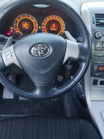 Серый Тойота Королла, объемом двигателя 1.6 л и пробегом 148 тыс. км за 7200 $, фото 12 на Automoto.ua