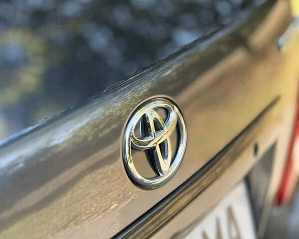 Серый Тойота Королла, объемом двигателя 1.6 л и пробегом 218 тыс. км за 6950 $, фото 9 на Automoto.ua