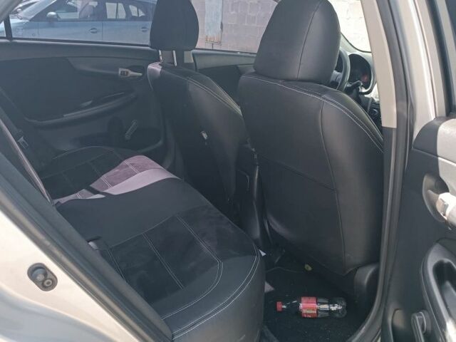 Серый Тойота Королла, объемом двигателя 1.6 л и пробегом 330 тыс. км за 5391 $, фото 4 на Automoto.ua