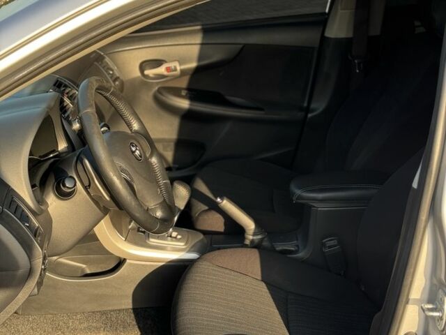 Сірий Тойота Королла, об'ємом двигуна 1.6 л та пробігом 320 тис. км за 4550 $, фото 8 на Automoto.ua