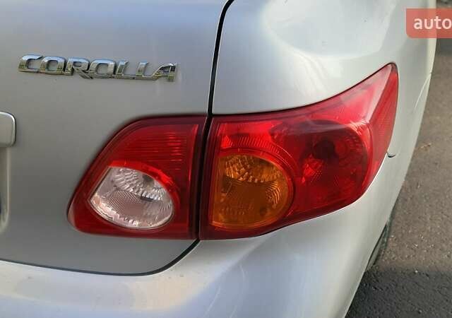 Серый Тойота Королла, объемом двигателя 1.6 л и пробегом 128 тыс. км за 7800 $, фото 7 на Automoto.ua