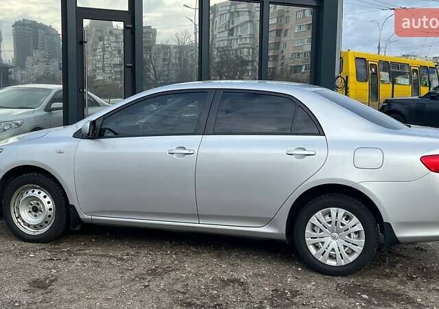 Серый Тойота Королла, объемом двигателя 0 л и пробегом 158 тыс. км за 7690 $, фото 3 на Automoto.ua