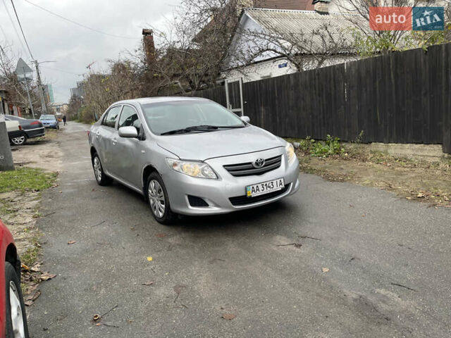 Сірий Тойота Королла, об'ємом двигуна 1.6 л та пробігом 236 тис. км за 3999 $, фото 4 на Automoto.ua