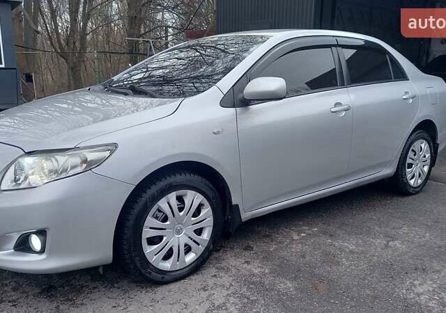 Серый Тойота Королла, объемом двигателя 1.6 л и пробегом 145 тыс. км за 8500 $, фото 3 на Automoto.ua