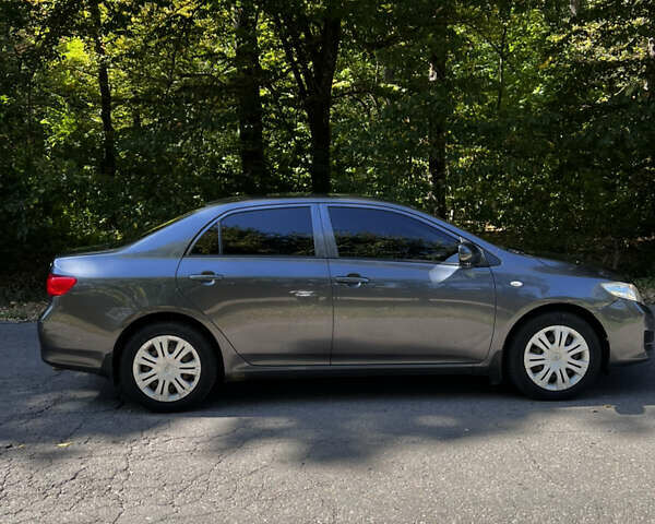 Серый Тойота Королла, объемом двигателя 1.6 л и пробегом 218 тыс. км за 6950 $, фото 7 на Automoto.ua