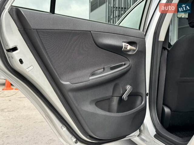 Серый Тойота Королла, объемом двигателя 1.6 л и пробегом 160 тыс. км за 7495 $, фото 13 на Automoto.ua