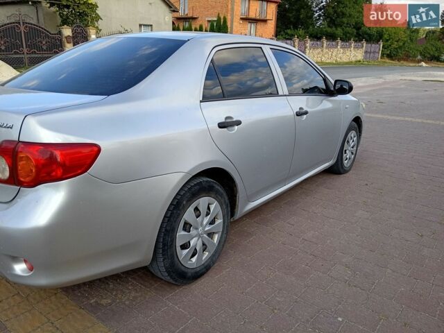 Серый Тойота Королла, объемом двигателя 1.36 л и пробегом 350 тыс. км за 5300 $, фото 2 на Automoto.ua