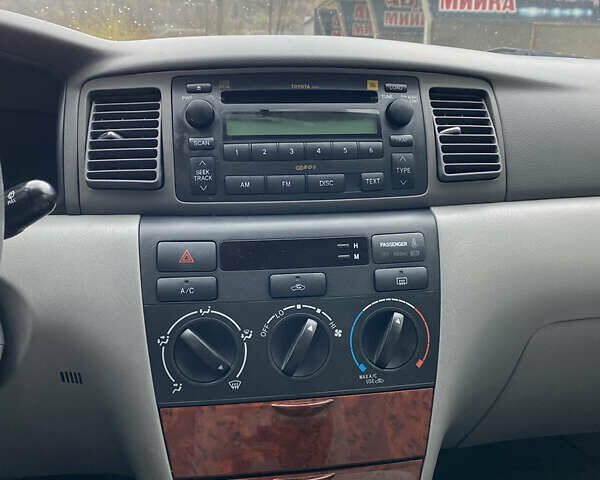 Тойота Королла 2008 в Ивано-Франковске на Automoto.ua Серый Тойота Королла, объемом двигателя 1.8 л и пробегом 199 тыс. км за 5199 $, фото 19 на Automoto.ua