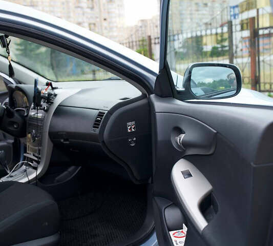 Серый Тойота Королла, объемом двигателя 1.6 л и пробегом 191 тыс. км за 6699 $, фото 11 на Automoto.ua