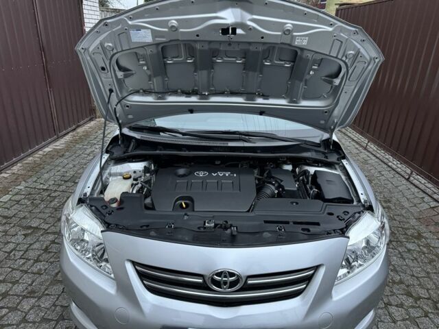 Сірий Тойота Королла, об'ємом двигуна 1.6 л та пробігом 131 тис. км за 8200 $, фото 10 на Automoto.ua