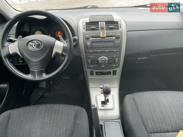 Серый Тойота Королла, объемом двигателя 1.59 л и пробегом 223 тыс. км за 6300 $, фото 9 на Automoto.ua