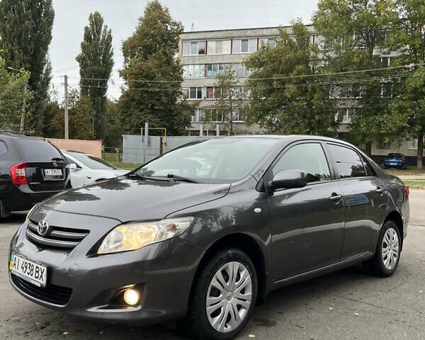 Сірий Тойота Королла, об'ємом двигуна 1.6 л та пробігом 183 тис. км за 6799 $, фото 2 на Automoto.ua
