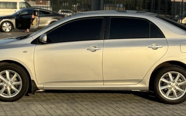 Сірий Тойота Королла, об'ємом двигуна 1.6 л та пробігом 320 тис. км за 4550 $, фото 4 на Automoto.ua