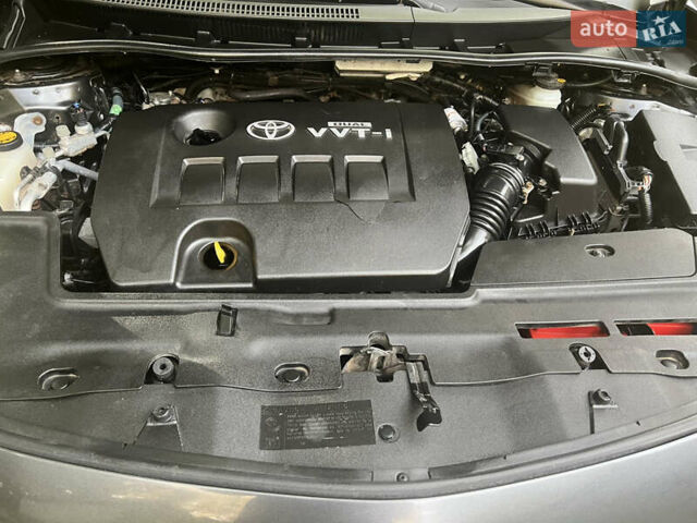 Сірий Тойота Королла, об'ємом двигуна 1.6 л та пробігом 213 тис. км за 7699 $, фото 15 на Automoto.ua