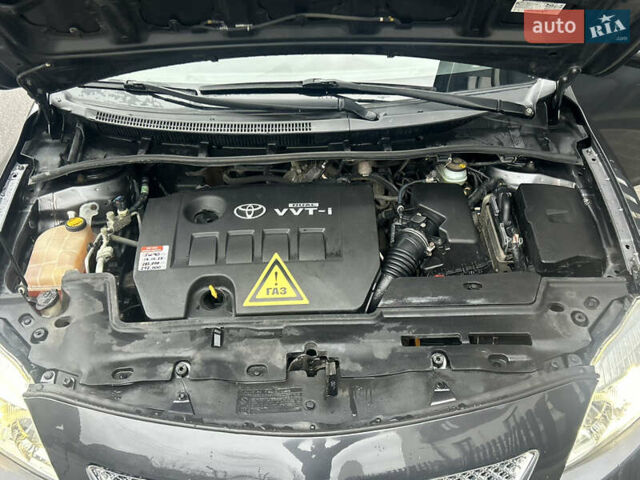 Сірий Тойота Королла, об'ємом двигуна 1.6 л та пробігом 287 тис. км за 5999 $, фото 13 на Automoto.ua