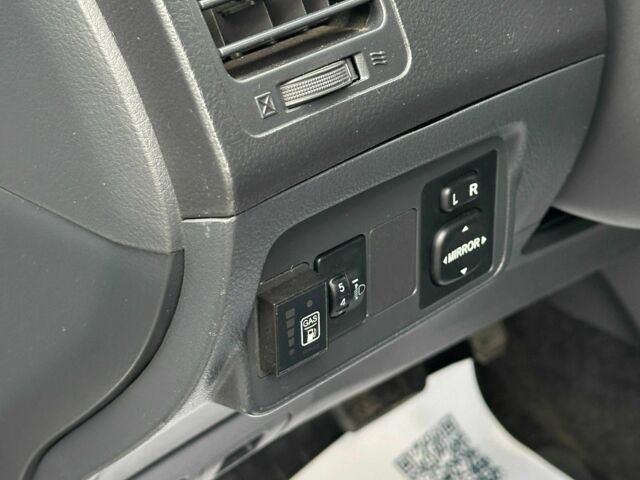 Серый Тойота Королла, объемом двигателя 1.6 л и пробегом 241 тыс. км за 6900 $, фото 17 на Automoto.ua