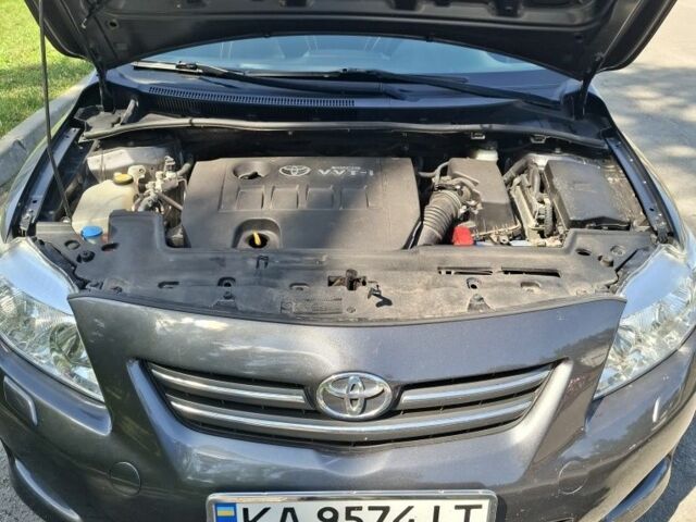 Сірий Тойота Королла, об'ємом двигуна 1.6 л та пробігом 107 тис. км за 161 $, фото 2 на Automoto.ua