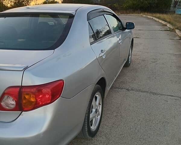 Сірий Тойота Королла, об'ємом двигуна 1.6 л та пробігом 251 тис. км за 5900 $, фото 2 на Automoto.ua