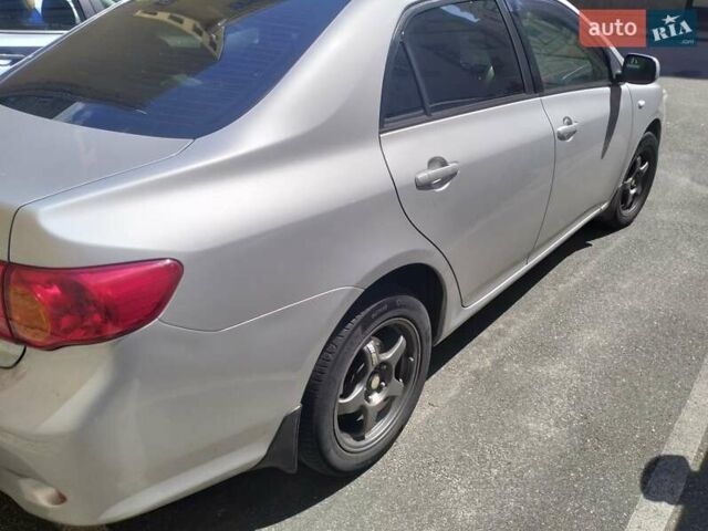 Сірий Тойота Королла, об'ємом двигуна 1.6 л та пробігом 274 тис. км за 8000 $, фото 1 на Automoto.ua