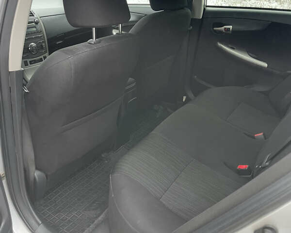 Серый Тойота Королла, объемом двигателя 1.59 л и пробегом 223 тыс. км за 6300 $, фото 10 на Automoto.ua