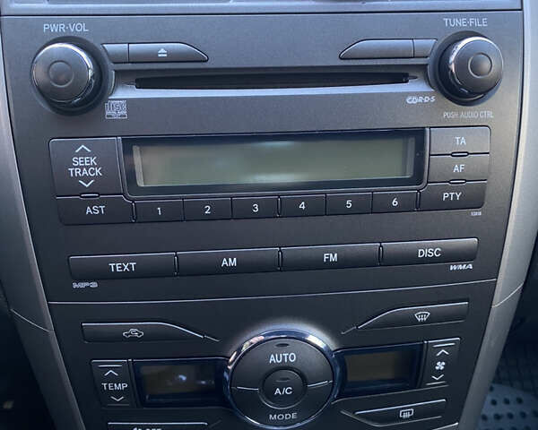 Серый Тойота Королла, объемом двигателя 1.6 л и пробегом 277 тыс. км за 5900 $, фото 26 на Automoto.ua