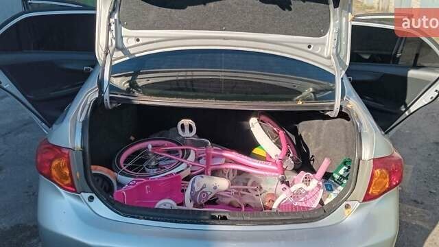 Сірий Тойота Королла, об'ємом двигуна 1.4 л та пробігом 246 тис. км за 6050 $, фото 18 на Automoto.ua