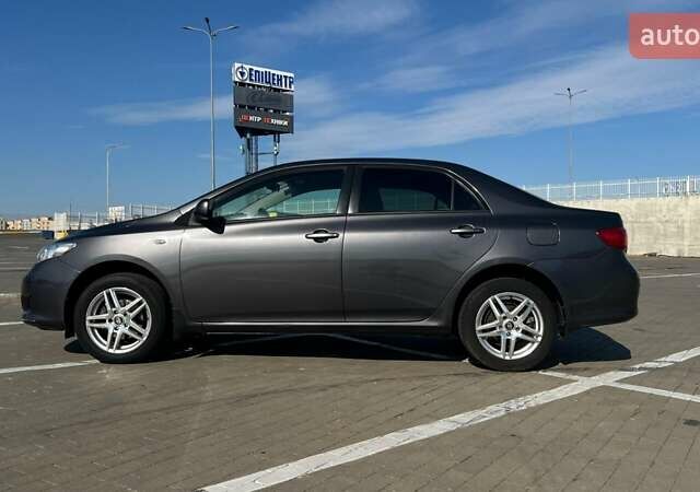 Сірий Тойота Королла, об'ємом двигуна 1.6 л та пробігом 221 тис. км за 7200 $, фото 2 на Automoto.ua