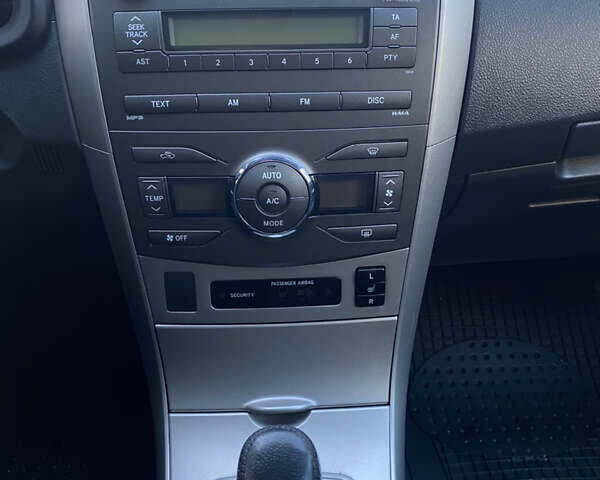 Серый Тойота Королла, объемом двигателя 1.6 л и пробегом 277 тыс. км за 5900 $, фото 22 на Automoto.ua