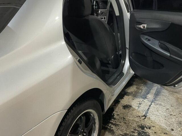 Серый Тойота Королла, объемом двигателя 1.6 л и пробегом 240 тыс. км за 6500 $, фото 5 на Automoto.ua