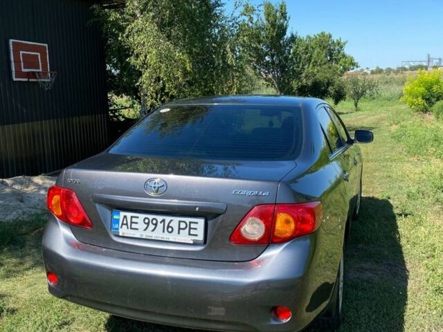 Серый Тойота Королла, объемом двигателя 1.6 л и пробегом 180 тыс. км за 6500 $, фото 1 на Automoto.ua