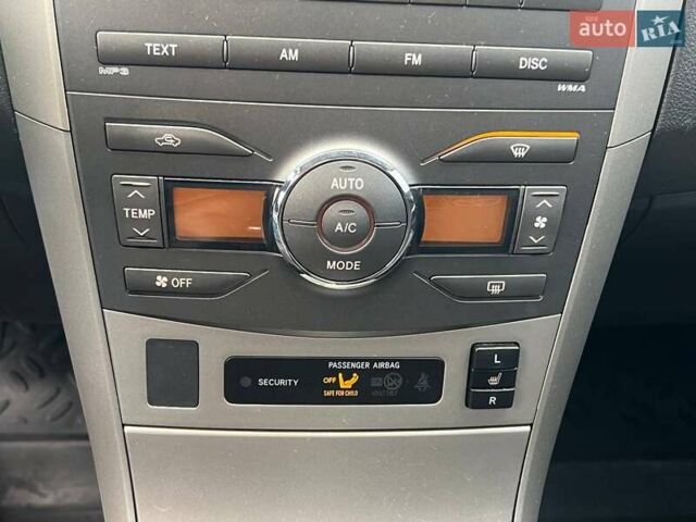Сірий Тойота Королла, об'ємом двигуна 1.6 л та пробігом 297 тис. км за 7190 $, фото 16 на Automoto.ua