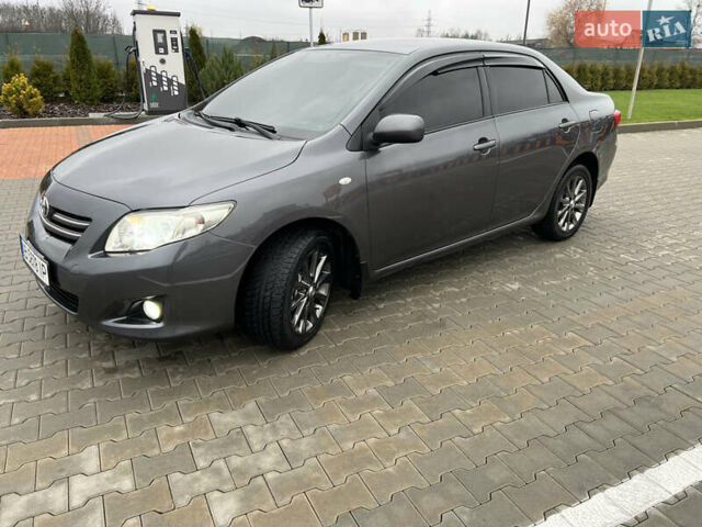 Сірий Тойота Королла, об'ємом двигуна 1.6 л та пробігом 213 тис. км за 7699 $, фото 2 на Automoto.ua