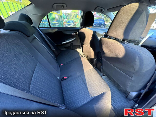 Сірий Тойота Королла, об'ємом двигуна 1.6 л та пробігом 169 тис. км за 7500 $, фото 8 на Automoto.ua