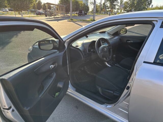 Сірий Тойота Королла, об'ємом двигуна 1.6 л та пробігом 293 тис. км за 5800 $, фото 13 на Automoto.ua