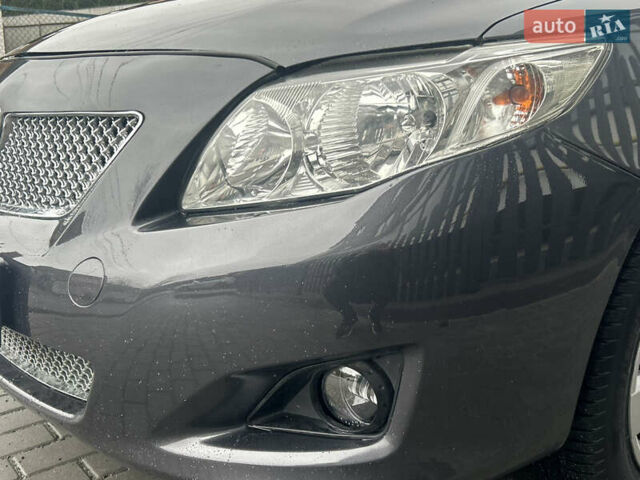 Сірий Тойота Королла, об'ємом двигуна 1.6 л та пробігом 287 тис. км за 5999 $, фото 8 на Automoto.ua