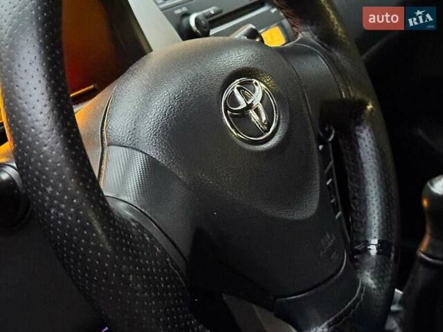 Серый Тойота Королла, объемом двигателя 1.6 л и пробегом 165 тыс. км за 7250 $, фото 14 на Automoto.ua