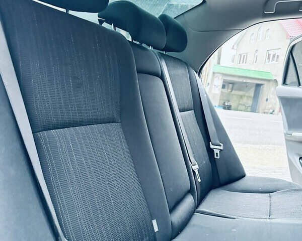 Серый Тойота Королла, объемом двигателя 1.6 л и пробегом 197 тыс. км за 6300 $, фото 36 на Automoto.ua