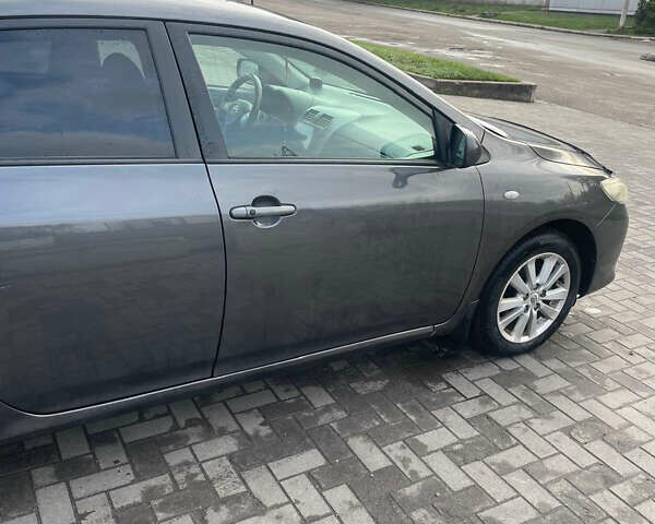 Серый Тойота Королла, объемом двигателя 1.6 л и пробегом 278 тыс. км за 6500 $, фото 5 на Automoto.ua