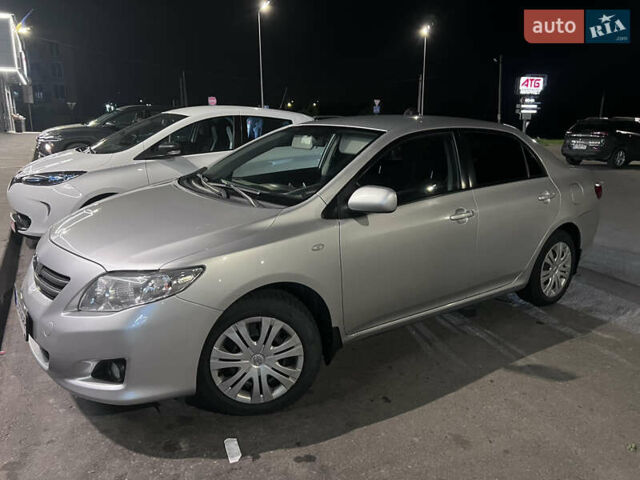 Сірий Тойота Королла, об'ємом двигуна 1.59 л та пробігом 300 тис. км за 5800 $, фото 2 на Automoto.ua