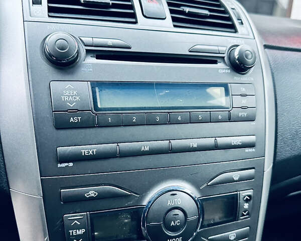 Серый Тойота Королла, объемом двигателя 1.6 л и пробегом 197 тыс. км за 6300 $, фото 29 на Automoto.ua