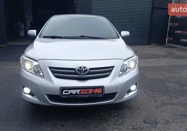 Серый Тойота Королла, объемом двигателя 1.6 л и пробегом 145 тыс. км за 8500 $, фото 1 на Automoto.ua