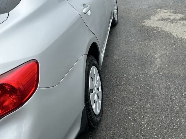 Серый Тойота Королла, объемом двигателя 1.6 л и пробегом 250 тыс. км за 6500 $, фото 2 на Automoto.ua