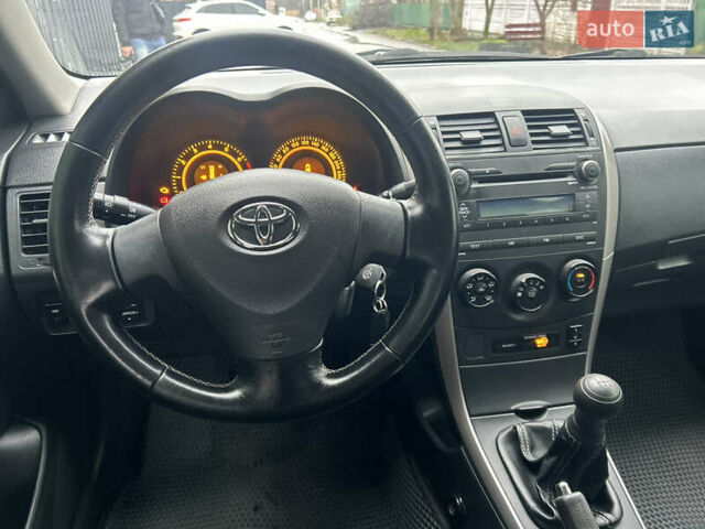 Сірий Тойота Королла, об'ємом двигуна 1.6 л та пробігом 287 тис. км за 5999 $, фото 21 на Automoto.ua