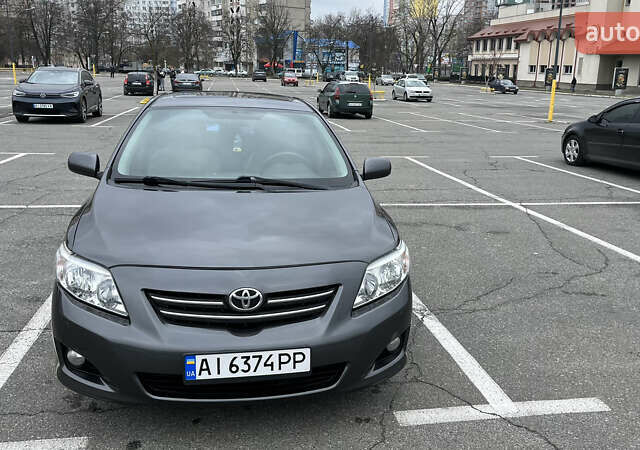 Серый Тойота Королла, объемом двигателя 1.6 л и пробегом 130 тыс. км за 7500 $, фото 2 на Automoto.ua