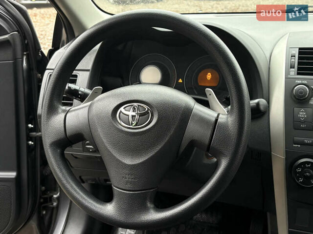Серый Тойота Королла, объемом двигателя 1.6 л и пробегом 44 тыс. км за 8300 $, фото 15 на Automoto.ua