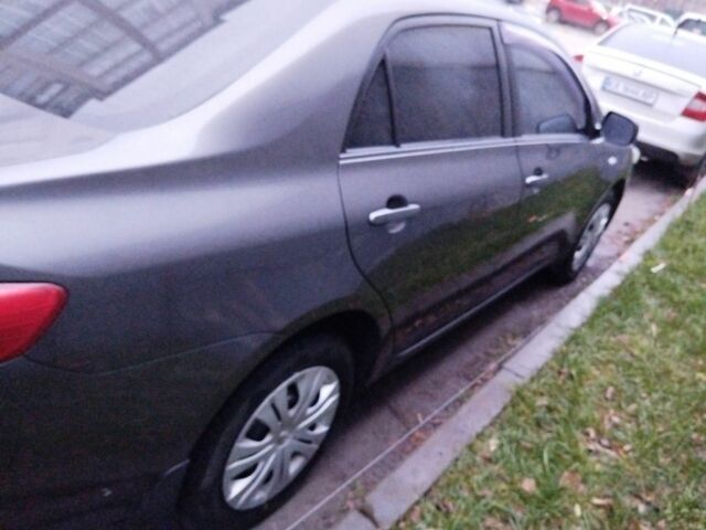 Сірий Тойота Королла, об'ємом двигуна 1.6 л та пробігом 245 тис. км за 7500 $, фото 4 на Automoto.ua