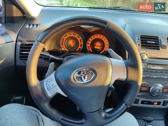 Сірий Тойота Королла, об'ємом двигуна 1.6 л та пробігом 233 тис. км за 6700 $, фото 5 на Automoto.ua