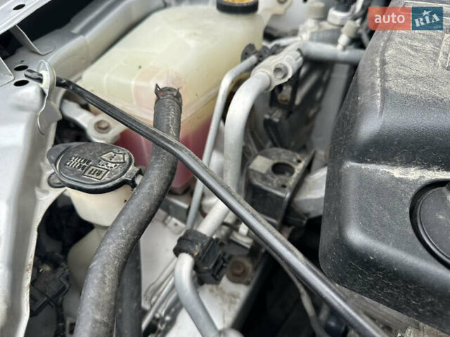 Серый Тойота Королла, объемом двигателя 1.4 л и пробегом 237 тыс. км за 6999 $, фото 24 на Automoto.ua